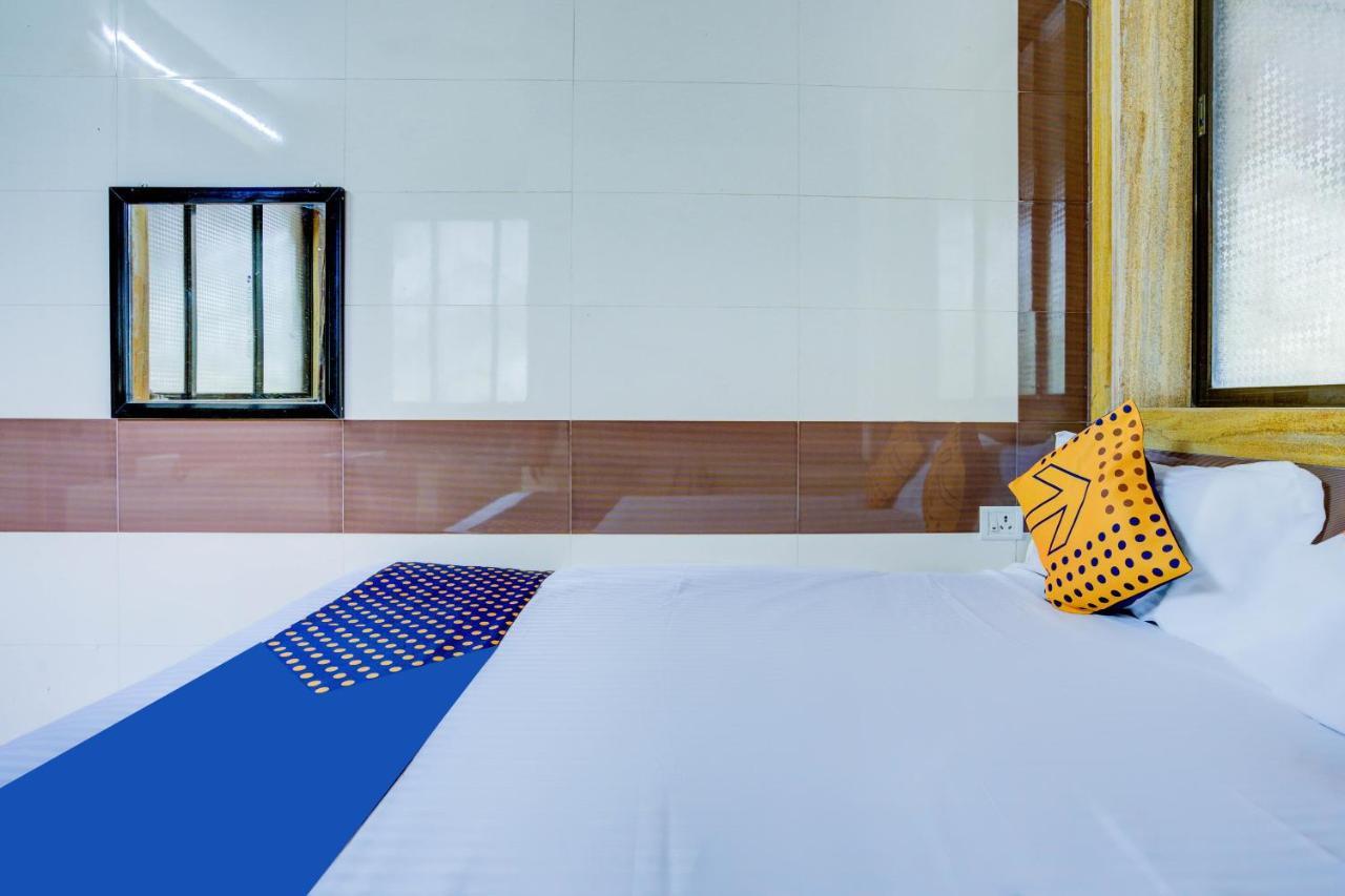 Spot On 63917 Hotel Dolphin Garden Kolad Εξωτερικό φωτογραφία
