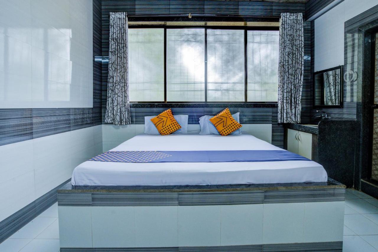 Spot On 63917 Hotel Dolphin Garden Kolad Εξωτερικό φωτογραφία